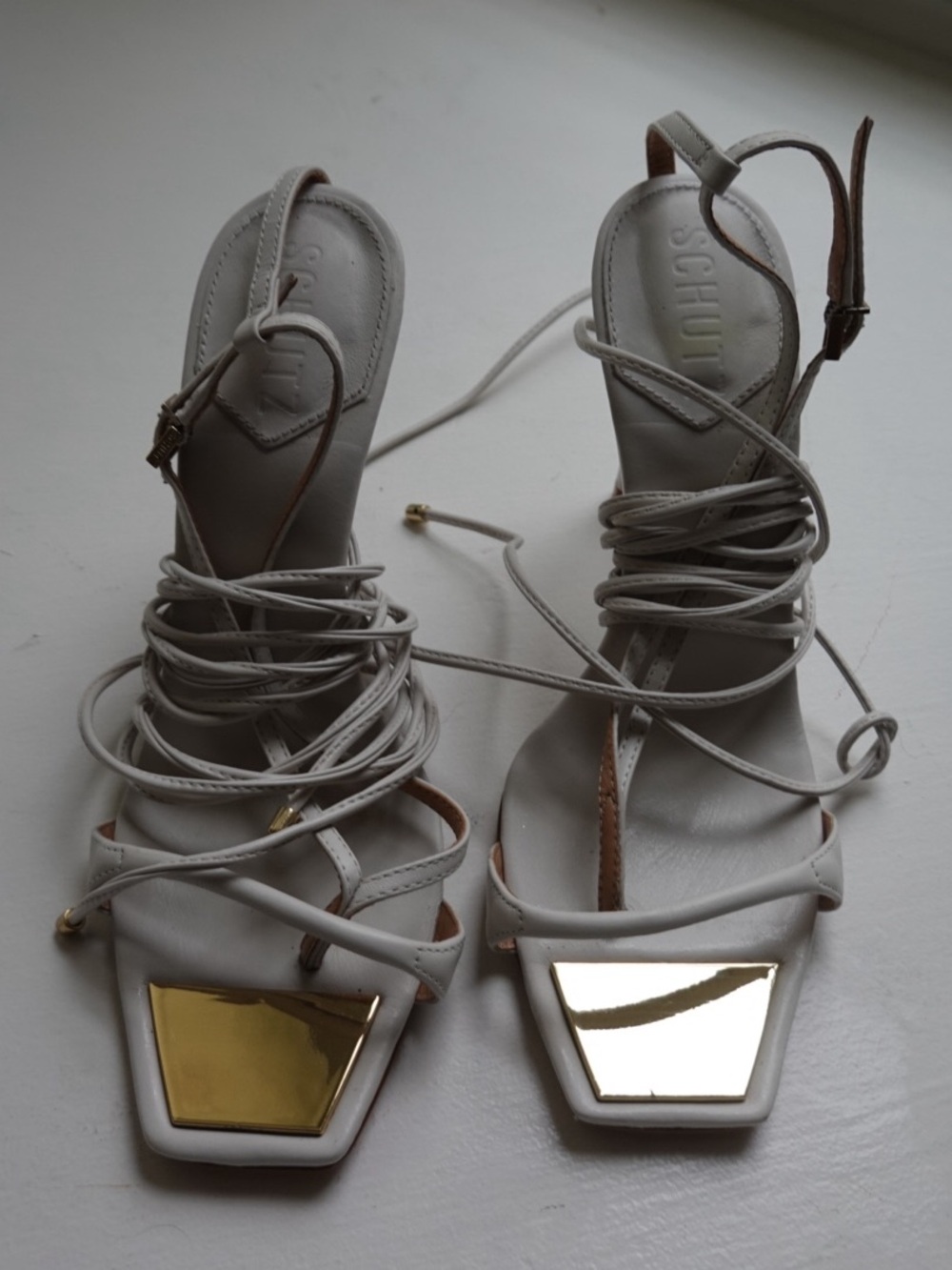 SCHUTZ White Strappy Lace-Up Square-Toe Sandals with Gold Plate